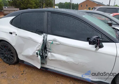 2022 Toyota Camry Trd z USA, uszkodzony, nr VIN 4T1KZ1AK3NU062119